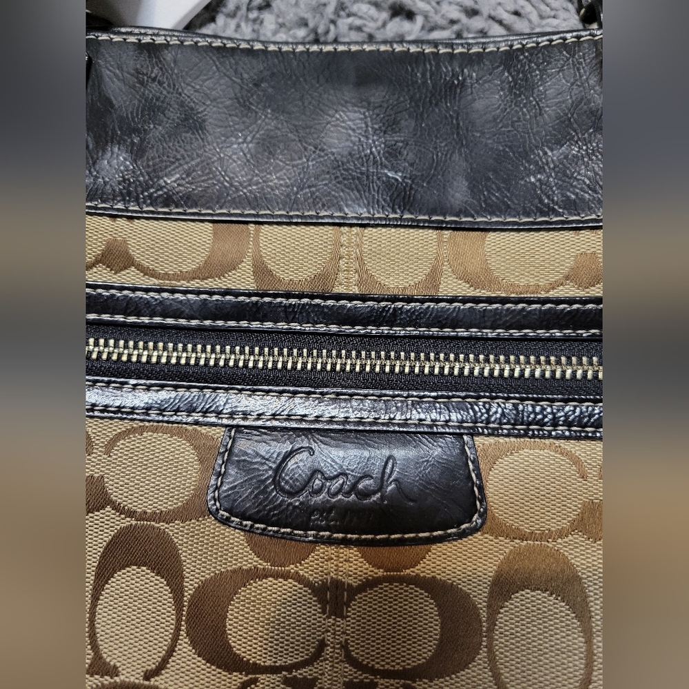 Coach Purse - Picture 9 of 10